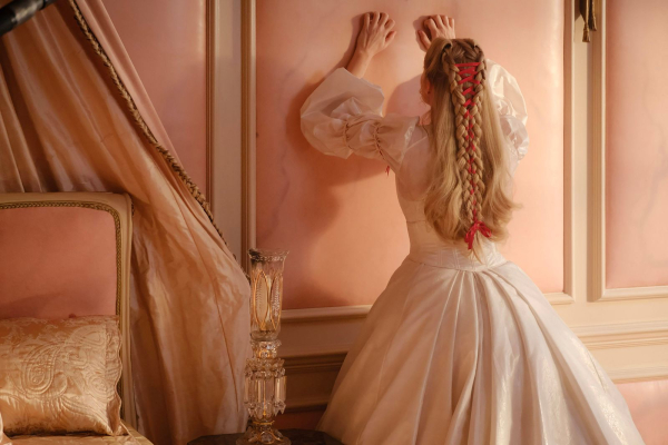 margot robbie's corset braids from wuthering heights